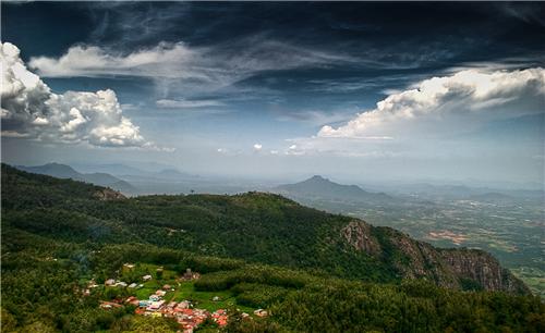 Kalvarayan Hills